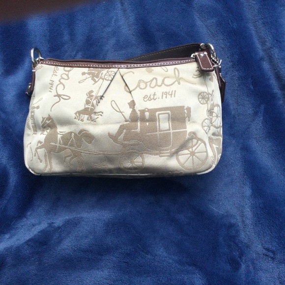 Coach - Picture 1 of 5